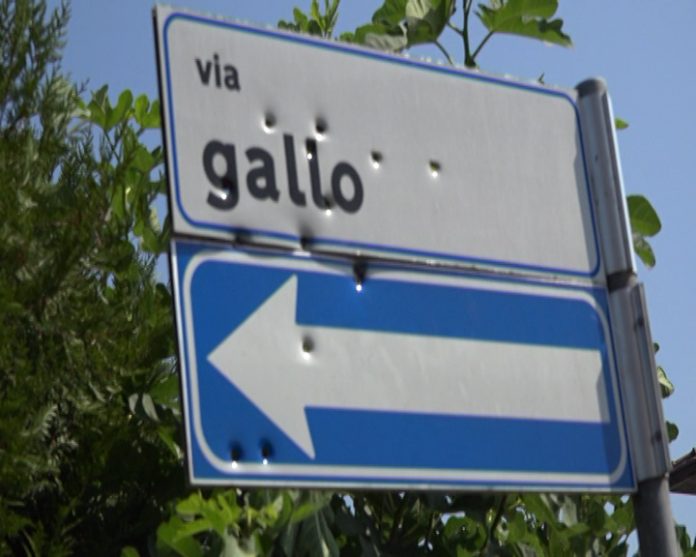 CARTELLO-CON-PROIETTILI.Immagine002.jpg