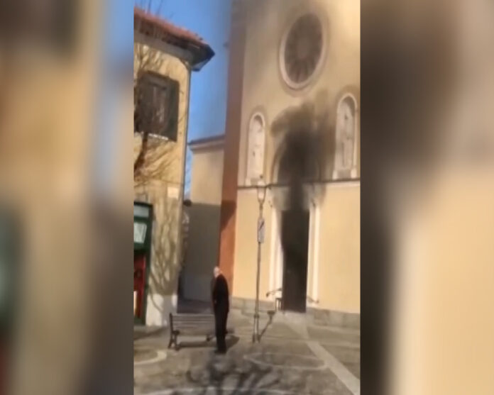 FOTO-PRESEPE-A-FUOCO-PARABIAGO.jpg